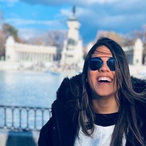 Meet your Posher, Veronica